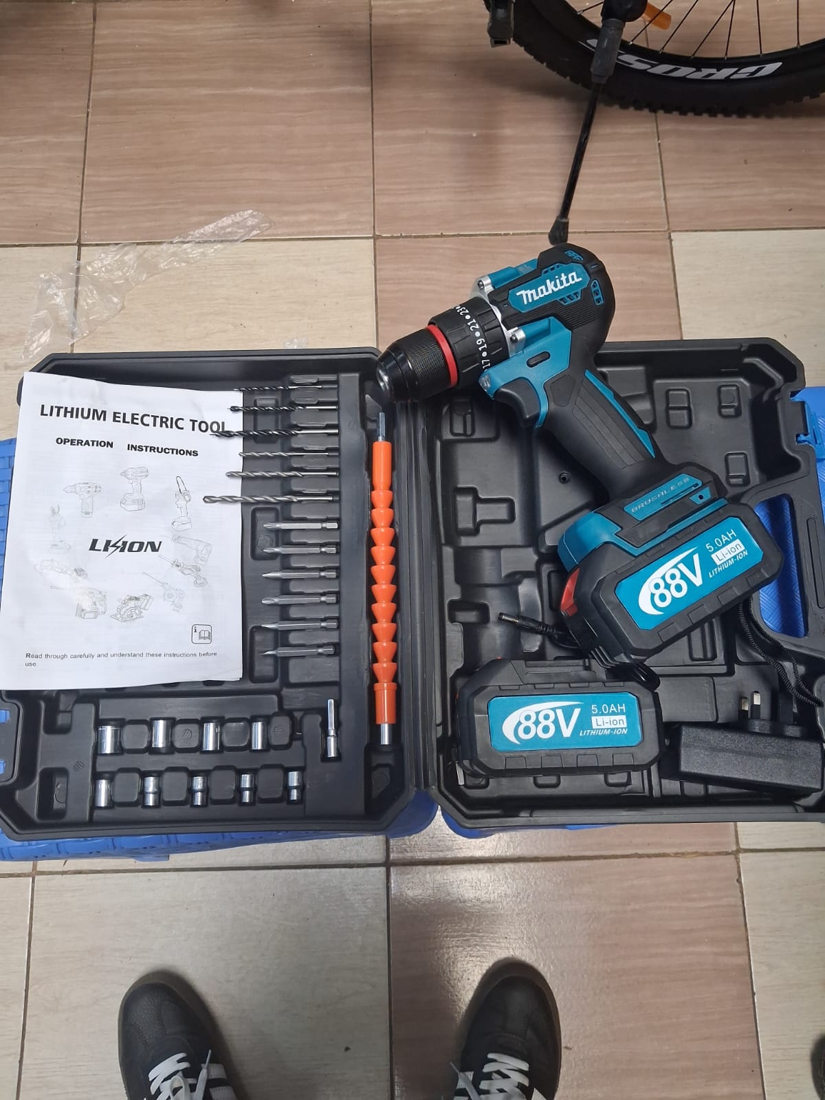 Meakida 198V Brushless Cordless Drill Set