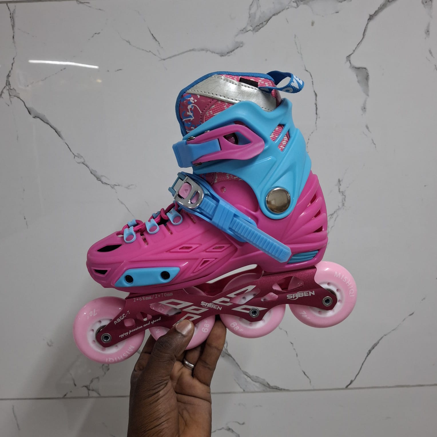 Hard boot  professional Skates