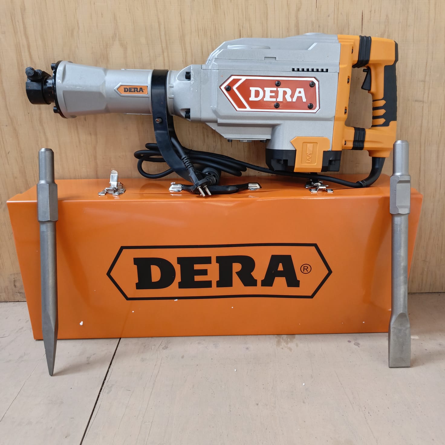 Dera demolisher