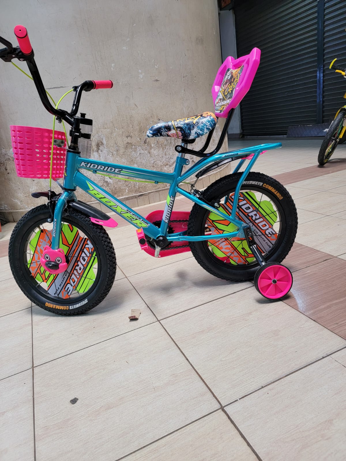 Kids ride Boxer Size 16 Kids’ Bicycle